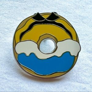 Disney Mickey Mouse and Friends Donut Alice Pin